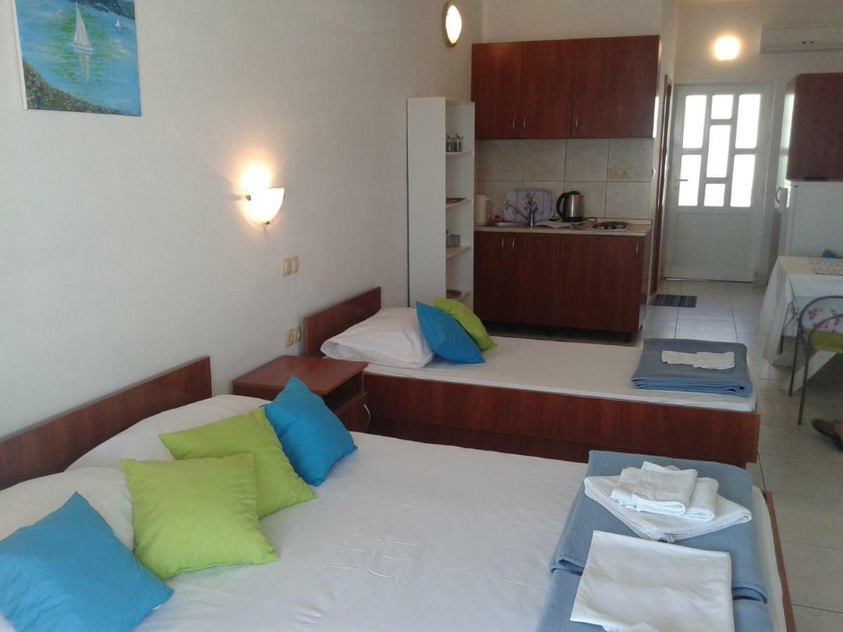 Apartments Boris Omiš Εξωτερικό φωτογραφία