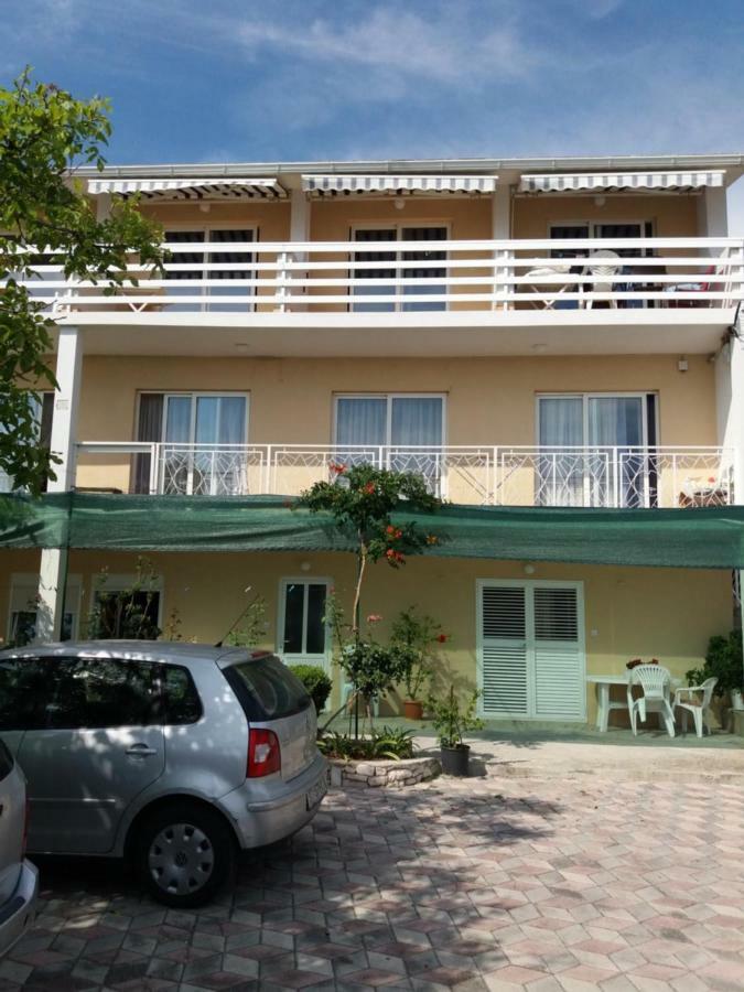 Apartments Boris Omiš Εξωτερικό φωτογραφία
